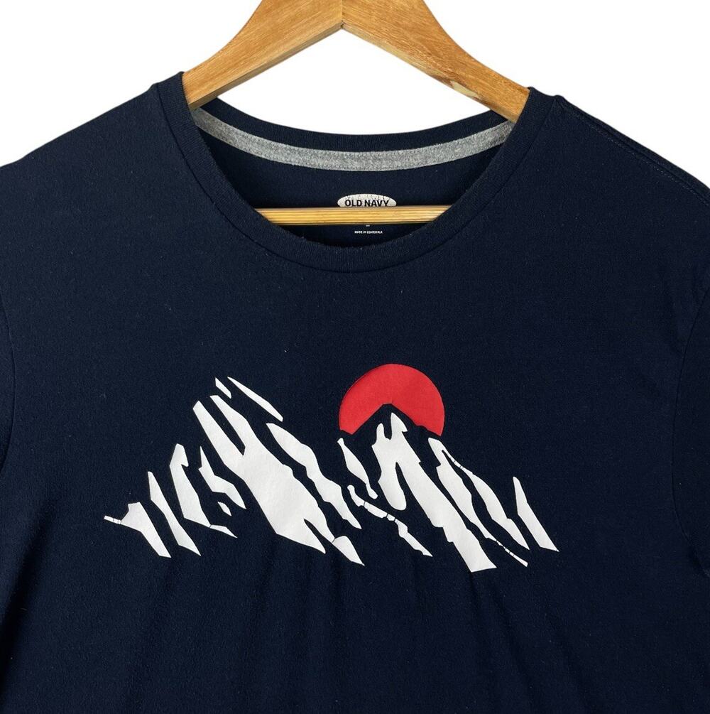 Old Navy Japan Red Sun T Shirt Men's Medium Soft Washed Textured Skatercore